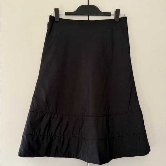 Vintage Moncler Black A-Line Skirt – Lightweight Down Material Size 40 - small